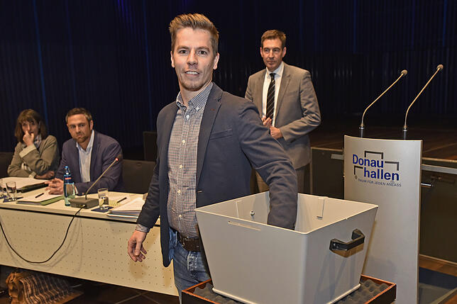 Wer neuer Bürgermeister wird, das entscheidet das Los. So geschehen bei der Wahl zum neuen Donaueschinger Bürgermeister im Januar. Als ...