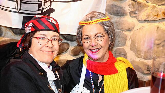 Bild 2: Ho Narro! In den Konstanzer Gassen wird immer noch Fasnacht gefeiert