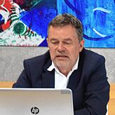 Wolfgang Wahl von der Rapp AG stellte vor dem Gemeinderat Bad Säckingen Grundzüge eines Mobilitätskonzeptes für den Gesundheitscampus vor.