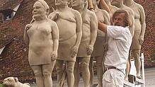 Zum 70. Geburtstag von Peter Lenk ist eine Ausstellung in der städtischen Galerie geplant.