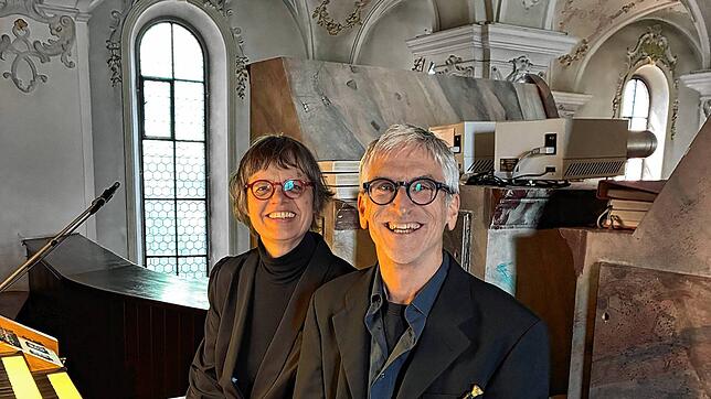 Seit vielen Jahren geben die Organistin Christiane Lux und der Zinkenist Hans-Jakob Bollinger gemeinsame Konzerte in Deutschland und der ...