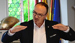 „Du kannst nur neu investieren, wenn du auch irgendwo bereit bist, etwas zu verkaufen.“ Im Sommerinterview spricht der Konstanzer ...
