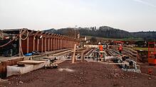 Die Bauarbeiten an der neuen Brücke über die Wutach zwischen Horheim und Schwerzen sind in vollem Gange.