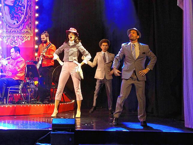 Bild 42: Musical-Karussell feiert Premiere: Das sind die Bilder (I)