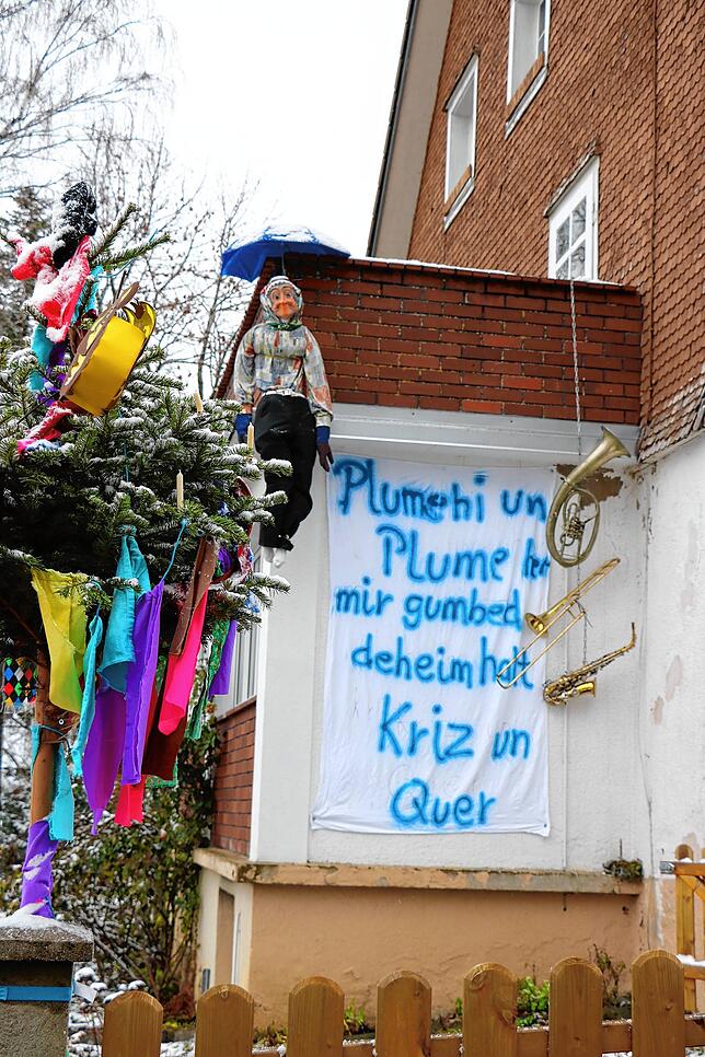 Bunt: Stadtmusiker Clemens Büche blutet offensichtlich das Herz ob so viel Musikverzicht. Zu Hause kreuz und quer gumpen das geht.