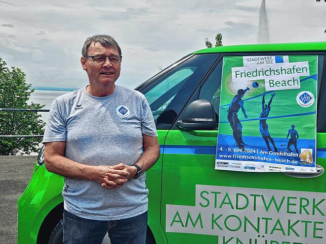 Werner Fieri vom VfB Friedrichshafen ist federführend bei der Organisation des Strandsportfestivals.