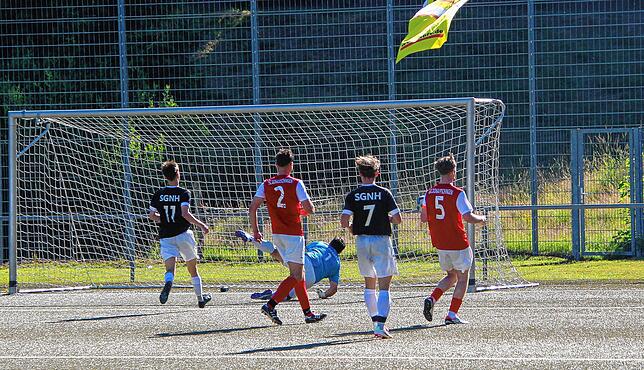 Bild 13: Wir haben die besten Bilder vom Pokaltriumph der SG Hölzlebruck in Schonach!