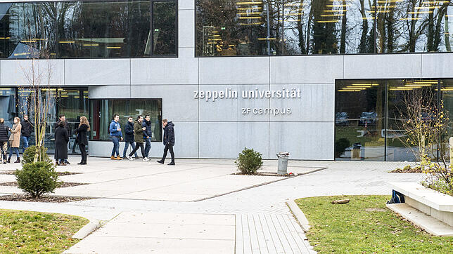 Mit dem Beschluss des Gemeinderates am Montag, die Zeppelin-Universität mit 6 bis 8&nbsp;Millionen Euro jährlich aus Stiftungsmitteln zu ...
