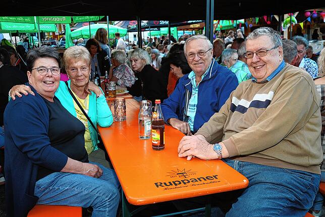 Bild 25: Das Dingelsdorfer Herbstfest 2025 geht weiter – hier sind die Fotos vom Samstagabend