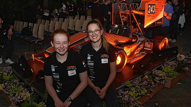 Lena Eickhoff und Jennifer Kylau sind Mitglieder des Bodensee Racing Teams. HTWG-Studentinnen werden als mögliche Fahrerinnen des neuen ...