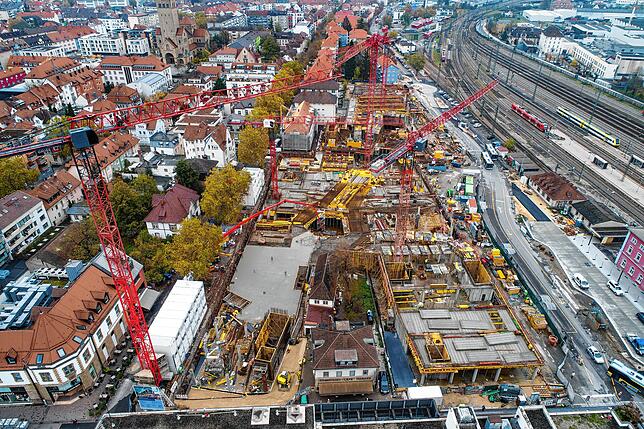 Was das Cano als größte Baustelle anbelangt, so ist deutlich erkennbar: Der Rohbau gewinnt an Höhe.