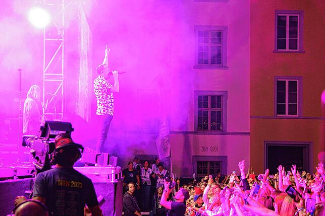 Bild 12: Feiern auf Schweizerisch: So war der Samstag bei Stars in Town mit Lo und Leduc sowie Hecht