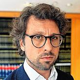 „Vom Bauvorhaben selbst ist die Geschäftsführung nicht zurückgetreten“, sagt Rechtsanwalt Patrick Hinderer. Er verteidigt ...