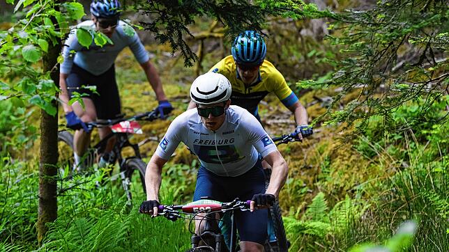 Vorn weg: Nick Winkler aus Freiburg setzte sich mit solidem Vorsprung beim 20. Waldhaus Bikemarathon durch.