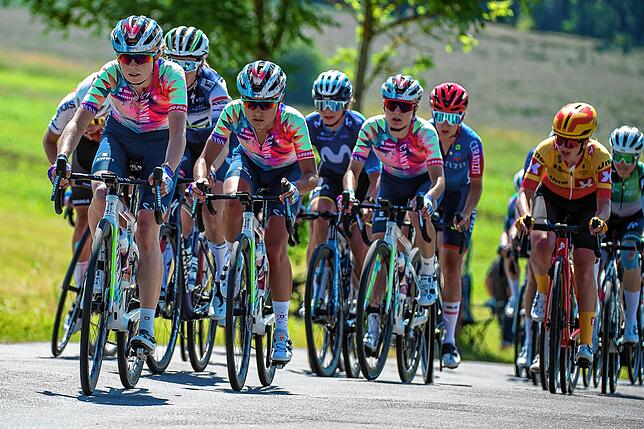 Bild 4: Sadomaso-Schiff und Rad-Meisterschaft: Bilder vom Wochenende
