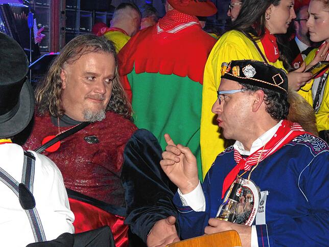 Bild 9: Leipferdinger Strohglonki feiern 70. Geburtstag mit Brauchtumsabend