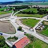 Das Luftbild zeigt den Baufortschritt beim Kreisverkehr Dürrheimer Straße/Ziegelhof im August.