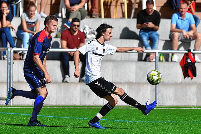 Bild 17: FV Lörrach-Brombach II besiegt Aufsteiger FC Schlüchttal glatt mit 4:0 &ndash; und wir haben die Bilder!