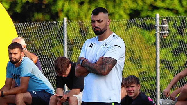 Vorzeitiger Abschied: Arber Mustafaj ist nicht mehr Trainer beim sieglosen Schlusslicht VfR Horheim-Schwerzen.