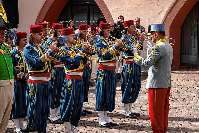 Bild 15: Bilder der beeindruckenden Bundeswehr-Parade vor dem Villinger Münster