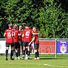 Der FC Königsfeld (Maurice Fosse, rechts) hat sich mit 1:0 gegen Angstgegner FC Überlingen (Stephan Walser) durchgesetzt.