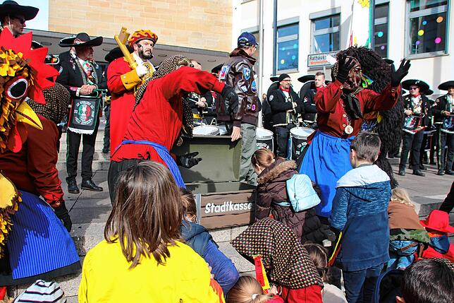 Bild 16: Alle Macht den Narren: Alle Bilder vom Rathaussturm in Friedrichshafen (3)