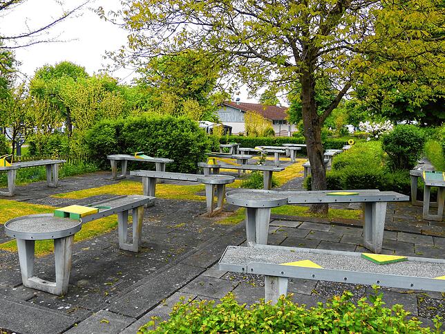 Der Mini-Golf kann mit beschränkter Personenzahl wieder bespielt werden.