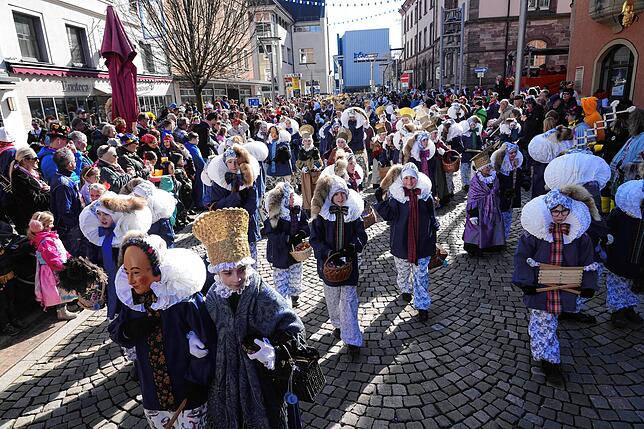 Bild 10: Die besten Bilder vom Villinger Fasnet-Umzug: Ein unvergessliches Spektakel!