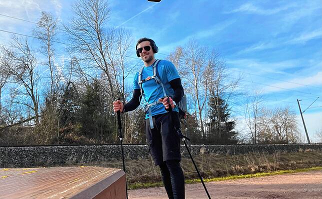 Lars Hauser unterwegs beim ersten Spendenlauf 2023.