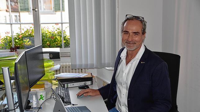Stadtbaumeister Martin Bleicher räumt seinen Schreibtisch zum Jahresende, um als angestellter Architekt mehr qualitative Lebenszeit zu ...