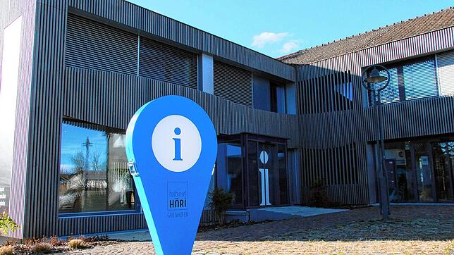 Die Tourist-Information Gaienhofen zählte im Jahr 2021 rund 262.000 Übernachtungen in der Gemeinde. Das sind circa 24.000 Übernachtungen ...