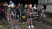 Beim Nachtumzug am Freitag anlässlich des 75-jährigen Bestehens des Brauchtumsvereins Bachrose im Sauldorfer Ortsteil Bietingen sorgen ...