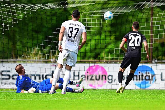 Bild 14: Meister FC Wolfenweiler-Schallstadt besiegt Vizemeister SV 08 Laufenburg mit 4:2 – wir haben Fotos!
