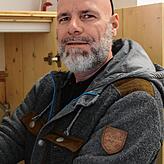 Für Initiator Joachim Spitz ist die Abgabe eines Babys jedes Mal aufs Neue eine emotionale Angelegenheit. „Doch die Freude ...