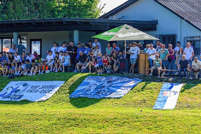 Bild 14: FC Erzingen unterliegt dem FC Wittlingen vor 500 Zuschauern mit 0:2 – und wir haben Fotos!