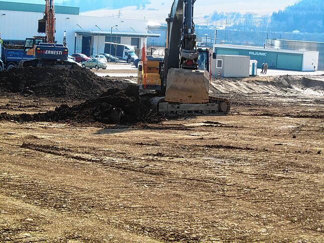 Nun Rollen die Bagger: Für den Bau des neuen Logistikzentrum investiert für Firma Pajunk rund 13 Millionen Euro.