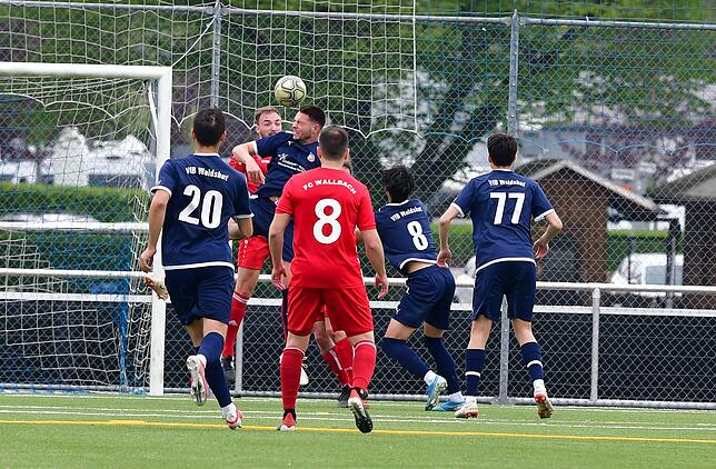 Bild 32: FC Wallbach holt die Punkte mit dem 1:0 beim VfB Waldshut &ndash; und wir haben Bilder!