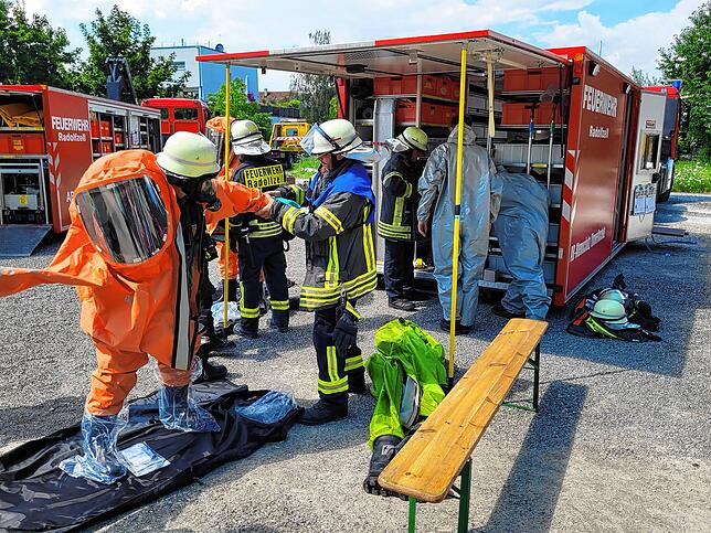 Bild 25: Alle Bilder von der Schauübung mit vielen Besuchern (Teil 2)