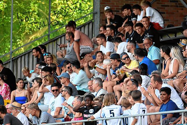 Bild 10: FC Erzingen siegt 4:1 im Hinspiel zum Landesliga-Aufstieg beim FC Emmendingen &ndash; wir haben Bilder