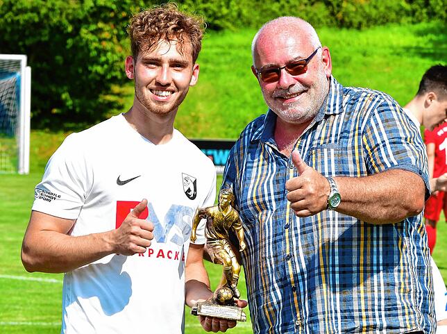 Sieger 2020: Vor zwei Jahren gewann Hannes Linke vom FC Erzingen die Abstimmung &bdquo;Bezirksliga-Tor des Jahres 2020&ldquo; und bekam ...