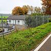 In die Nähe des Belebungsbeckens auf der Sammelkläranlage muss eine Fällmitteldosierungsanlage eingerichtet werden. Für das Silo muss ...