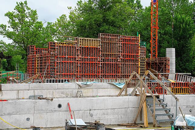 Bild 10: Wie steht es eigentlich um das Waldshuter Freibad? Wir nehmen Sie mit auf die Baustelle