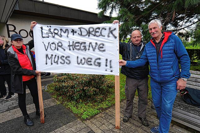 (Archivbild) Im Mai kritisierten Bürger in Allensbach bei einem Besuch von Regierungspräsidentin Bärbel Schäfer das Handeln der ...