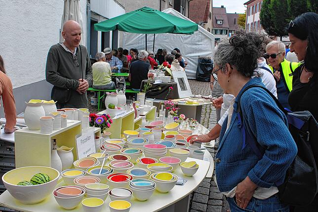 Bild 18: Töpfermarkt begeistert trotz kühler Witterung am Sonntag