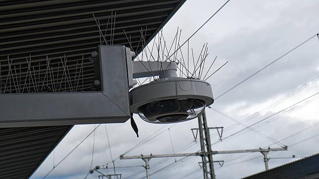 Die Deutsche Bahn erhöht die Sicherheit am Singener Bahnhof: Dafür sorgen neue Videokameras auf dem gesamten Areal.