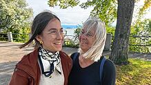Katharina Rosenbaum (links) und ihrer Mutter Sabine Weber liegt die schöne Herbststimmung.
