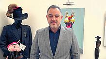 Mitten in Blumberg wohnt Bürgermeister Markus Keller zwischen Artefakten aus der ganzen Welt, die alle eine eigene Geschichte haben.