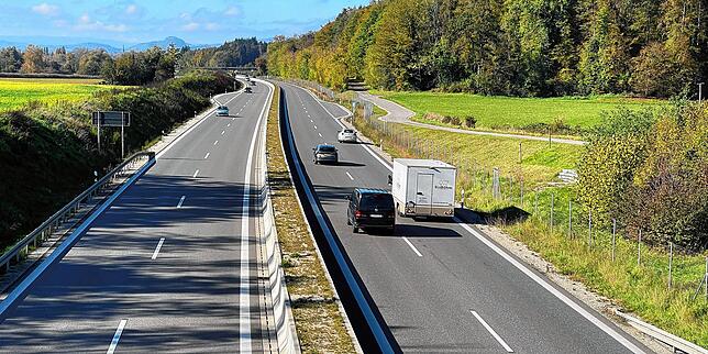 Hier im Westen Allensbachs genügt die B33 allen Anforderungen. Bis es auch im Osten soweit ist, dauert es noch Jahre.