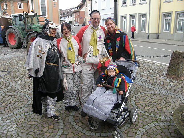 Bild 10: Bilder vom Rathaussturm in Allensbach
