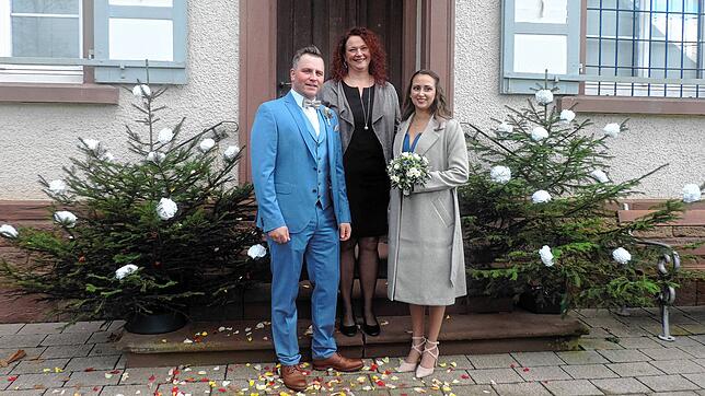 Andreas Neininger heiratet am 11. November seine Lebensgefährtin Kim, die Kollegin, Tannheims Ortsvorsteherin Anja Keller, besiegelt als ...